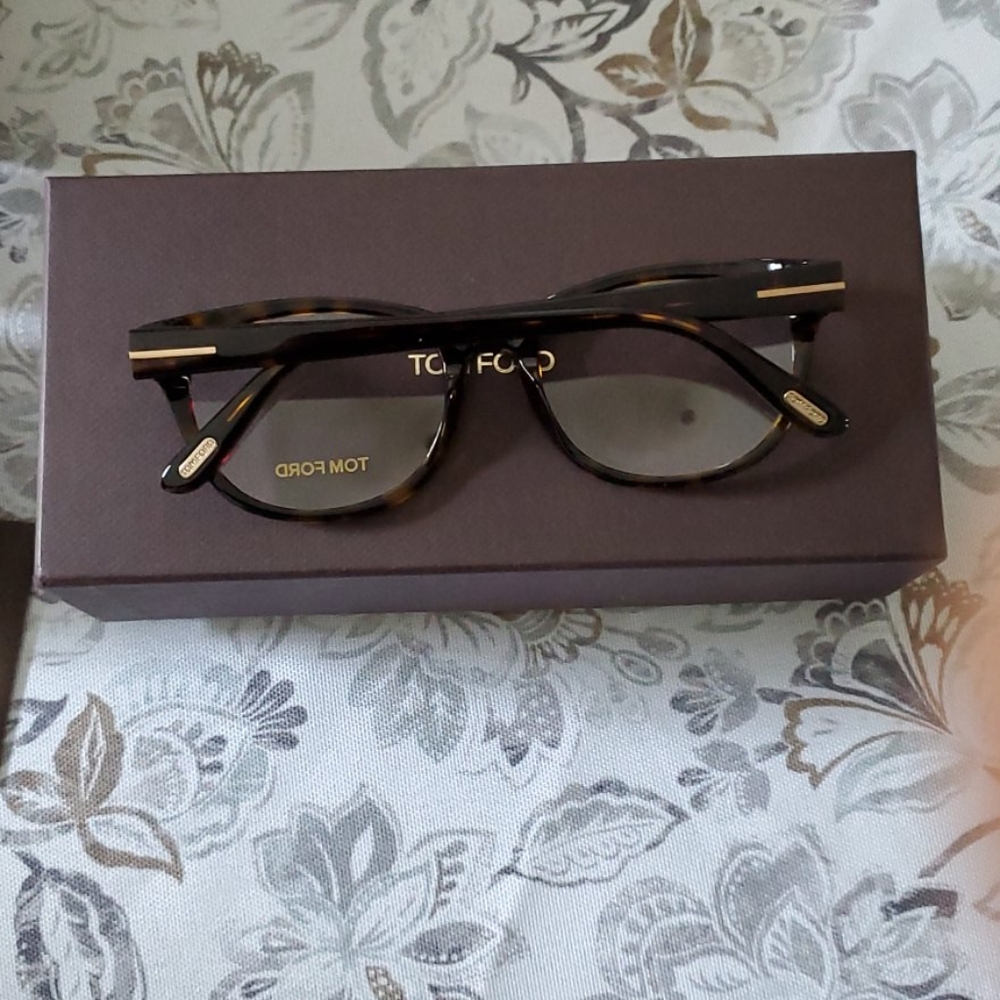 Authentic Tom ford - Picture 4 of 7